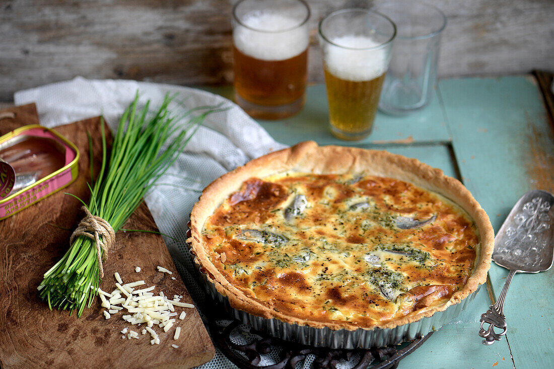 Schnittlauchquiche mit Anchovis und Parmesankäse