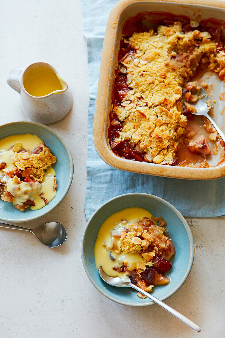 Nectarine almond crumble