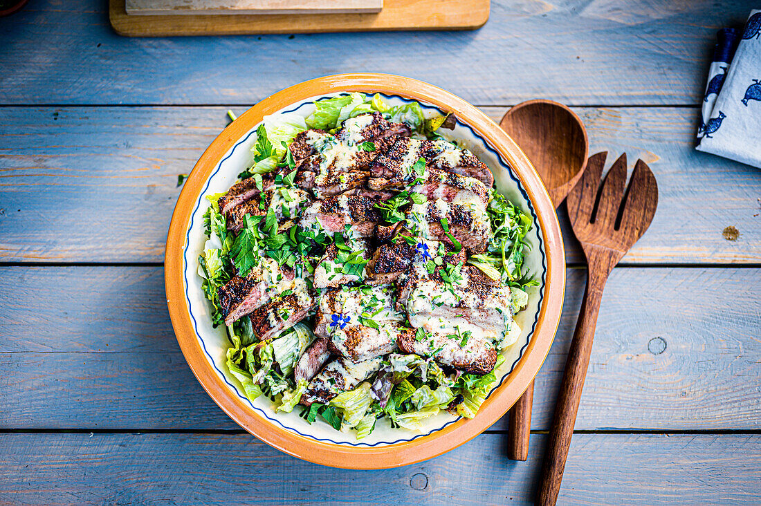 Salad with grilled steak
