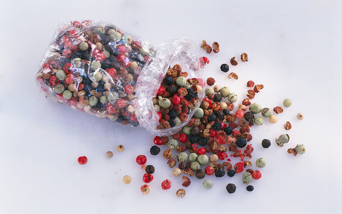 Cellophane bag with mixed peppercorns