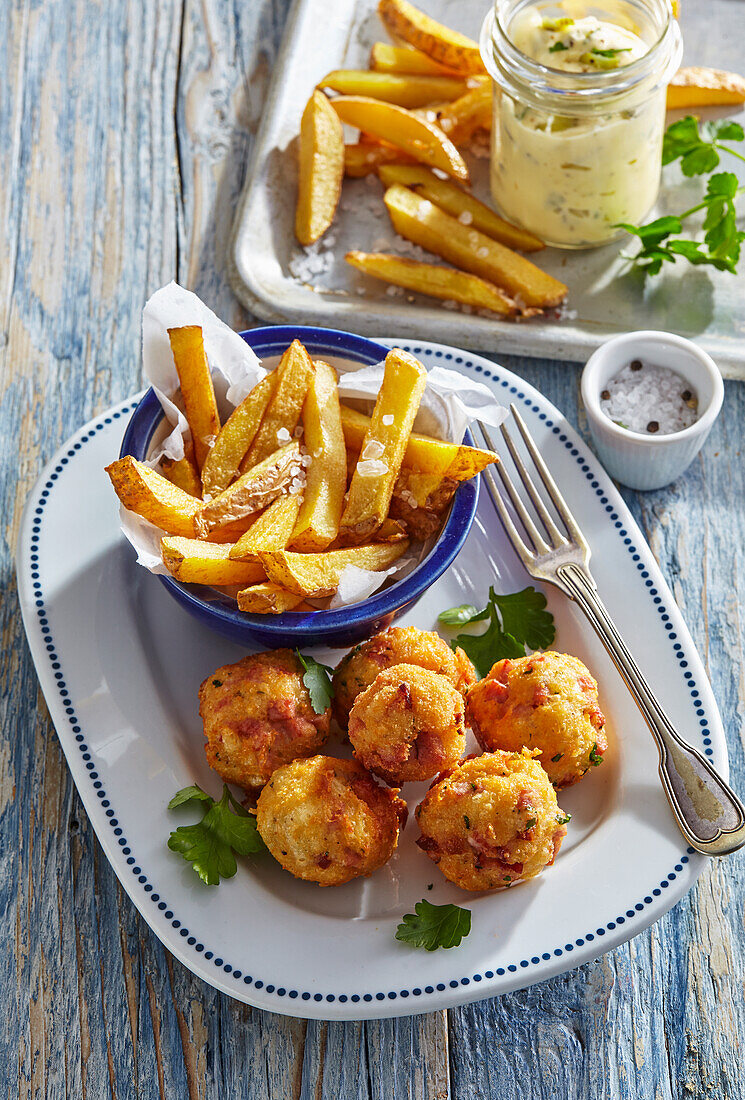 Fried cheese and ham croquettes