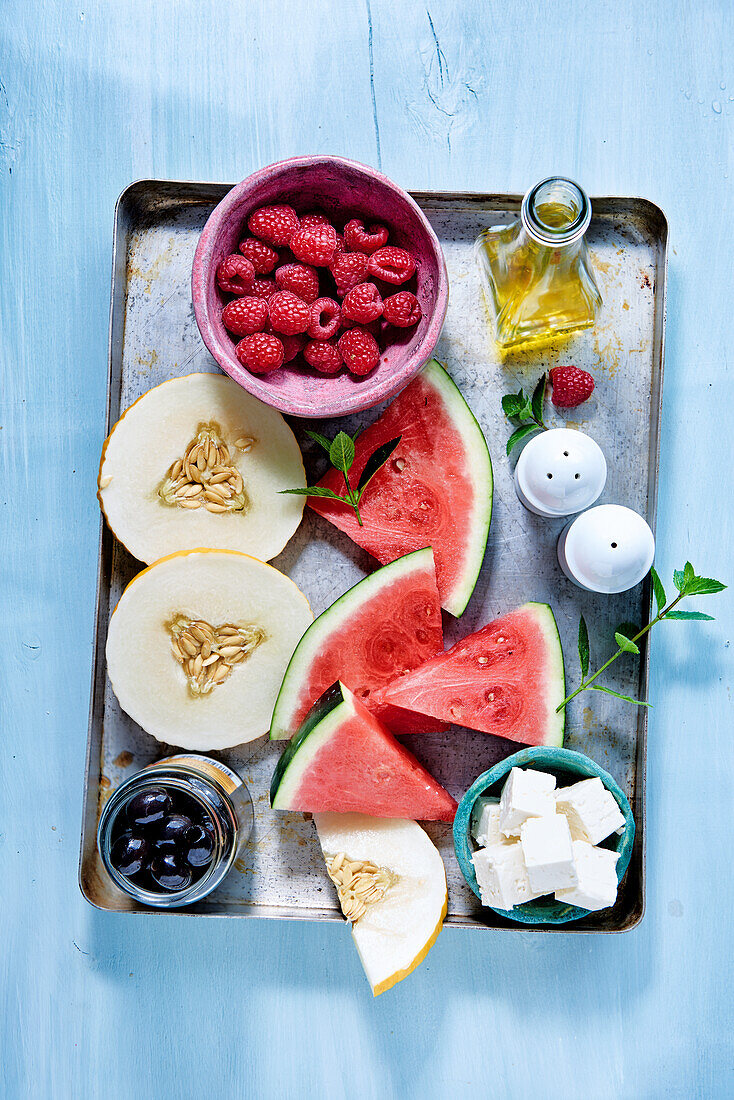 Zutaten für Melonen-Feta-Salat