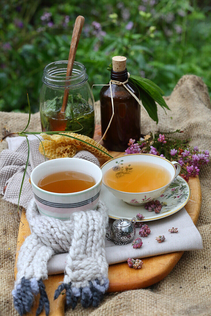 Bell heather tea, sand sedge tea, and bottled syrup
