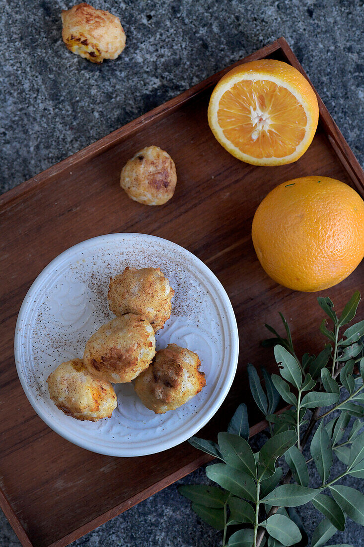 Reis a la Malta (Reisbällchen mit Glühwein-Aprikosen, Resteverwertung)