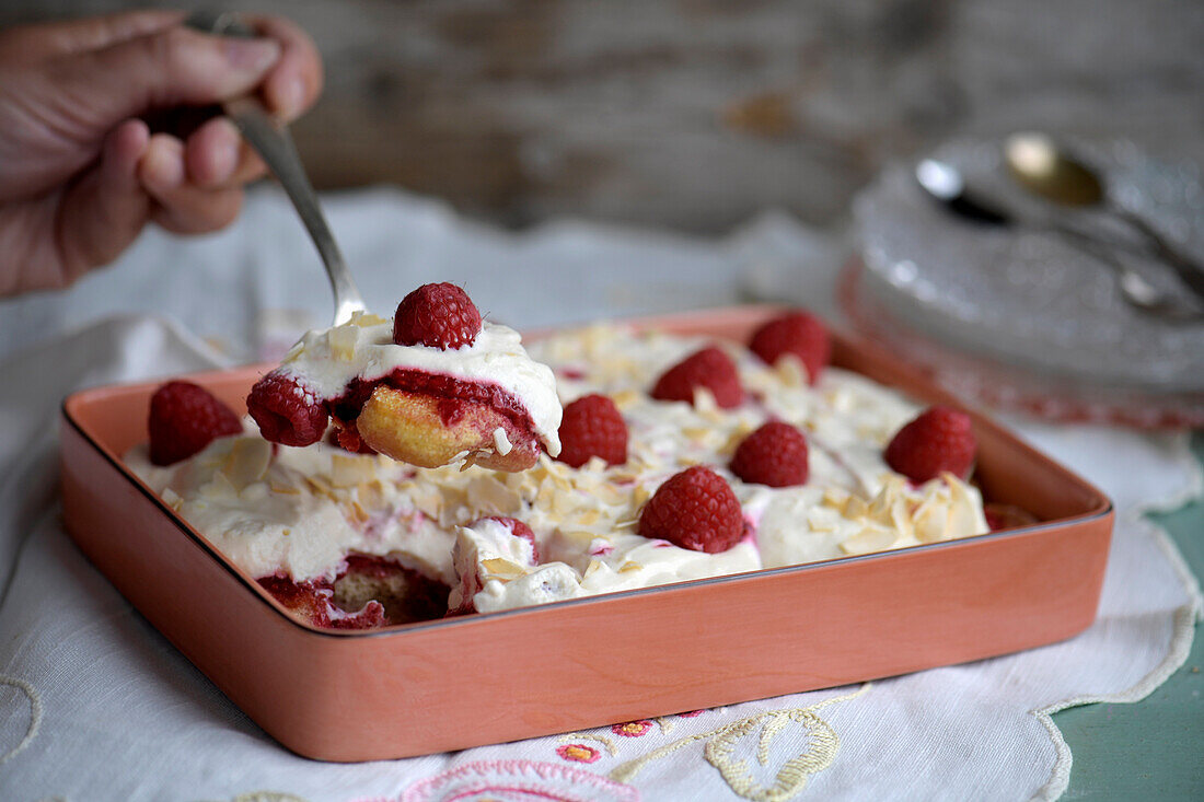 Dessert with raspberry cream