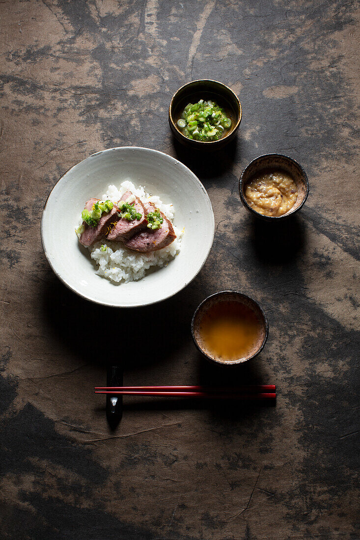 Donburi mit Kalb (Japan)