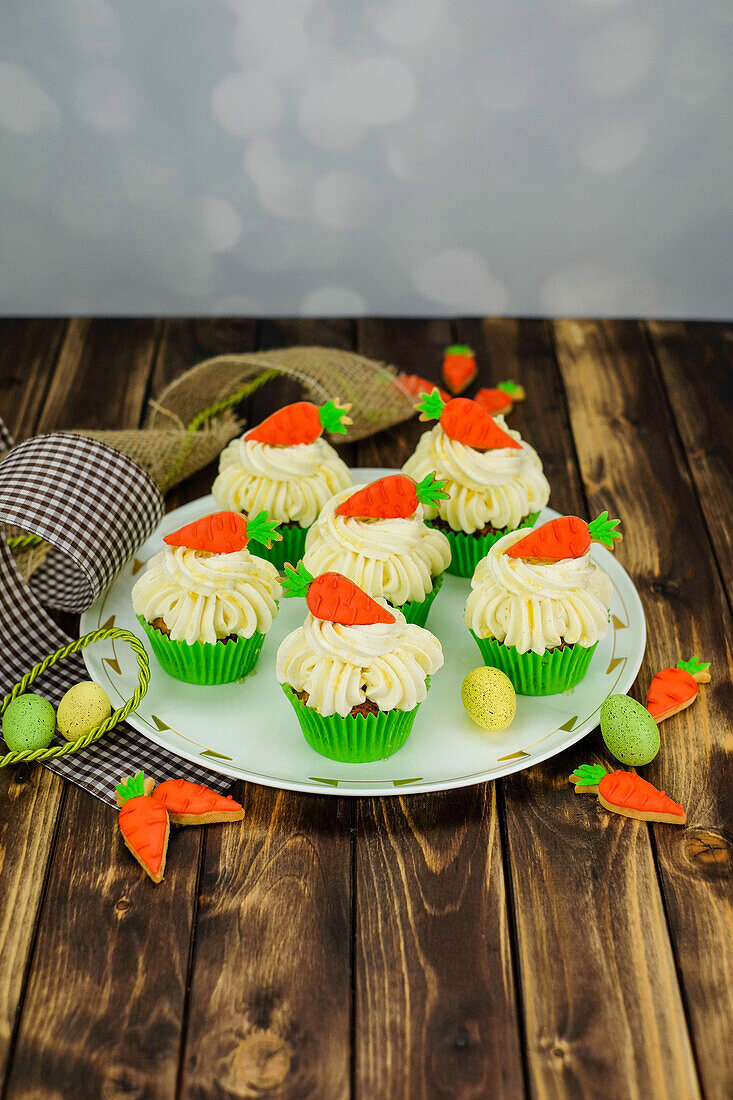 Vegan carrot cupcakes