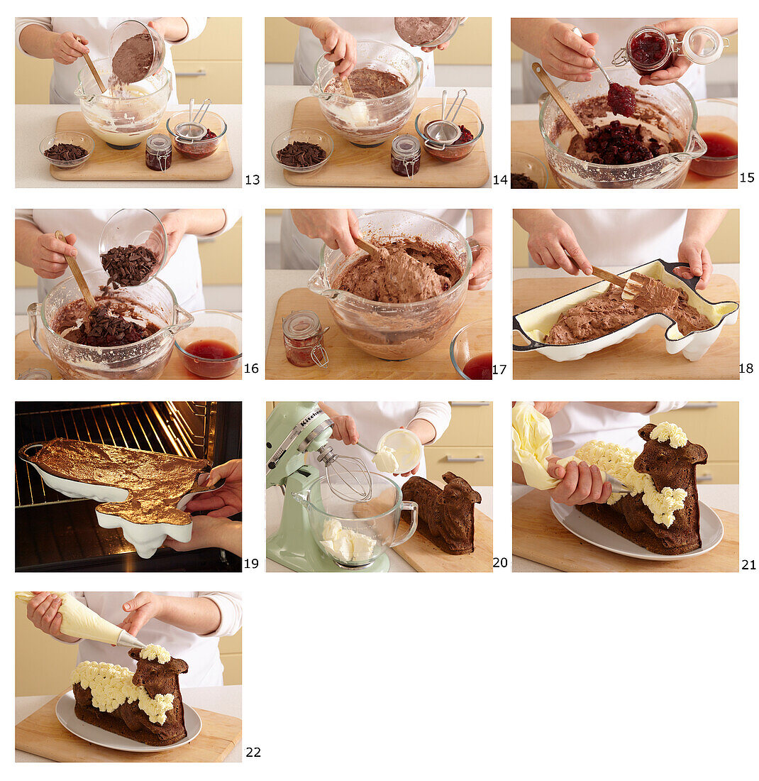 Schokoladen-Osterlamm mit Preiselbeeren und Sahne zubereiten