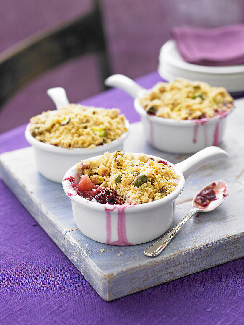 Pear and blackberry crumble