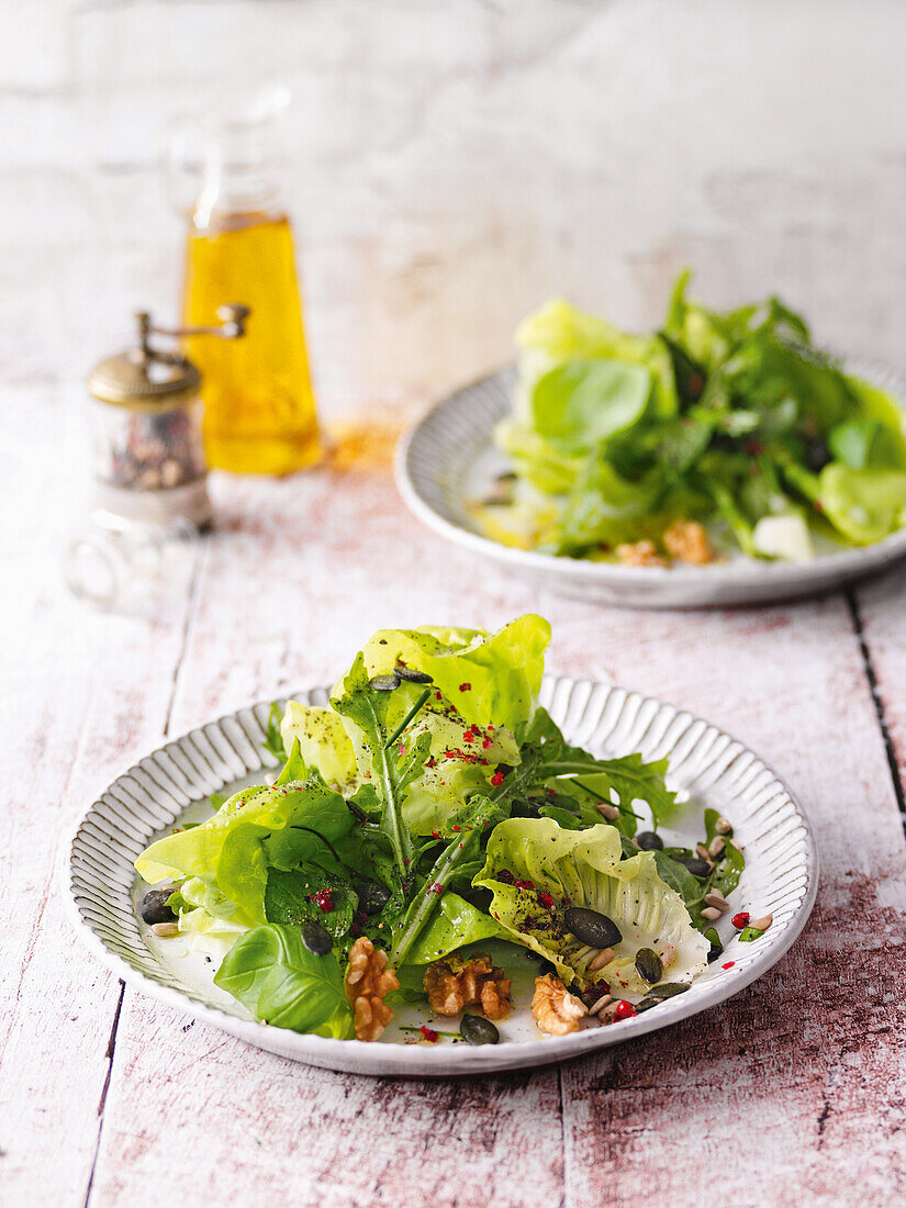 Summer garden salad with crunchy grain mix