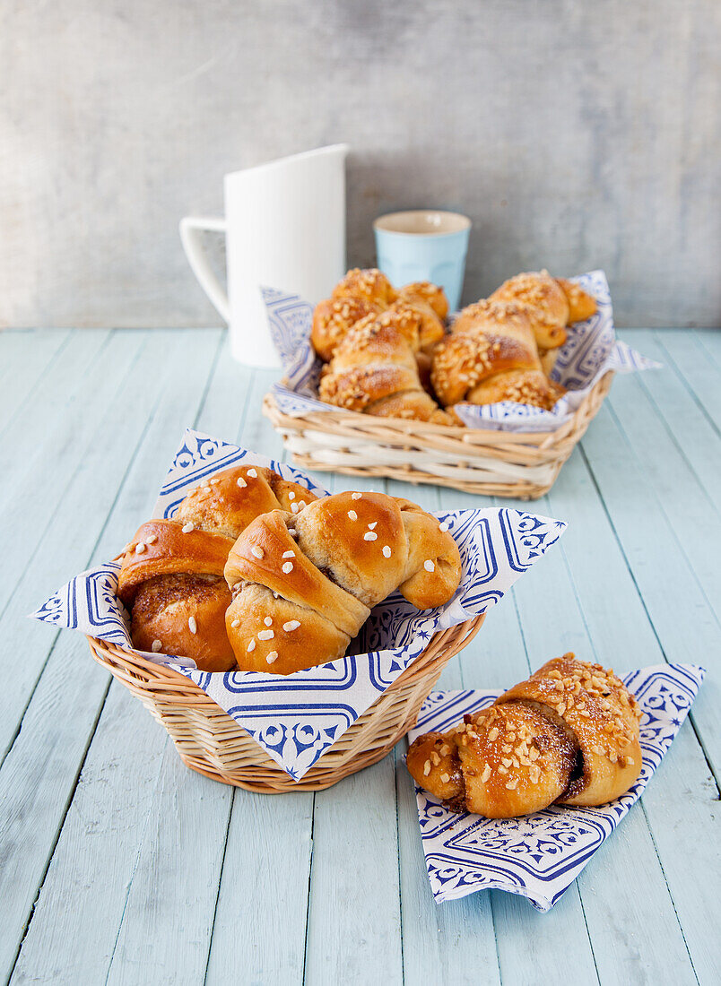 Quick cinnamon butter croissants