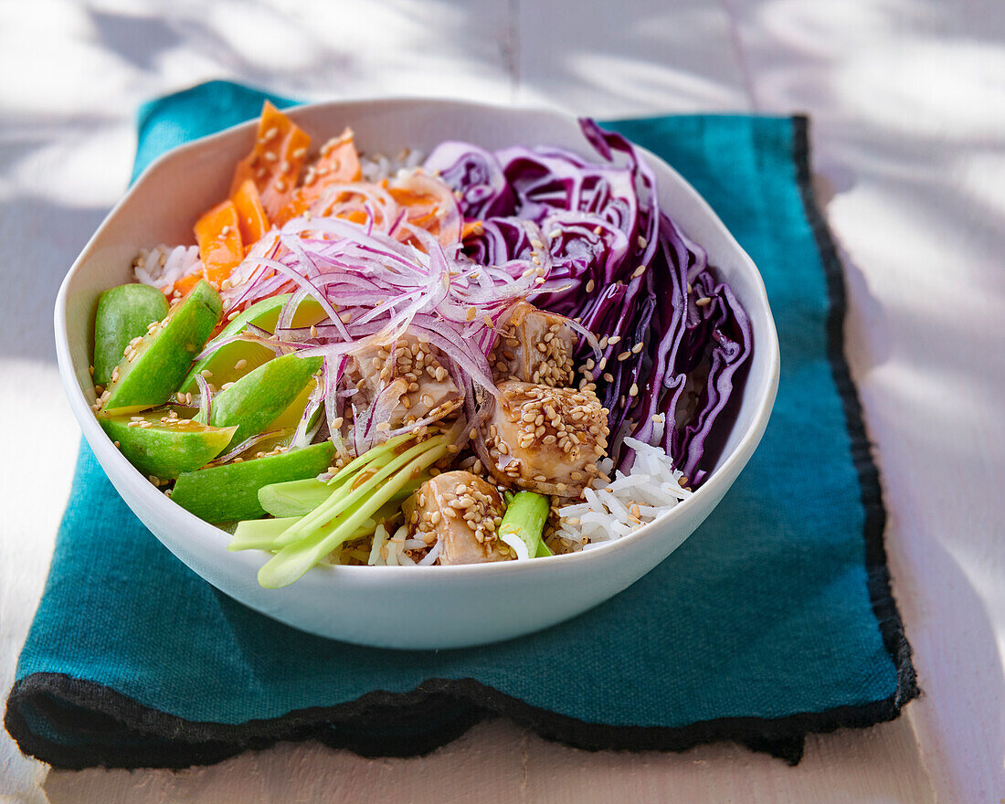Bowl with tuna, vegetables and rice
