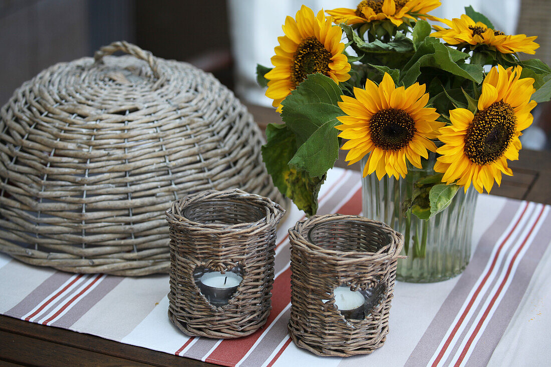 A bouquet of sunflowers with decorative baskets (Helianthus annuus)