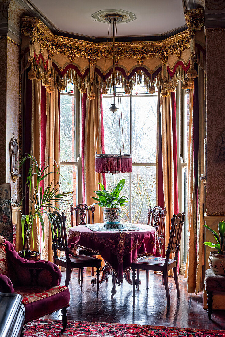 Table and chairs in window