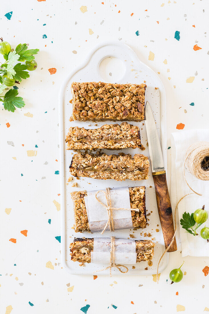 Rye, oat and almond bars with gooseberry center