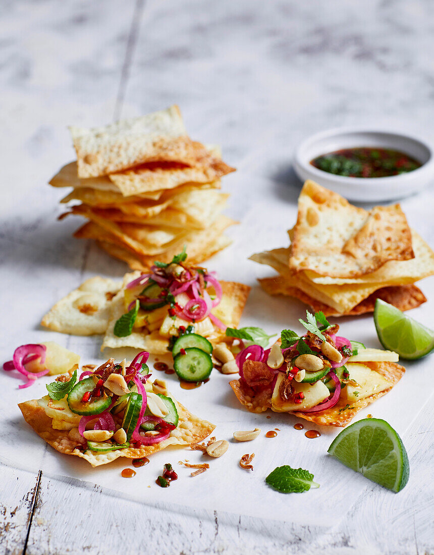 Wonton crisps with pineapple and peanut salad (Air fryer)