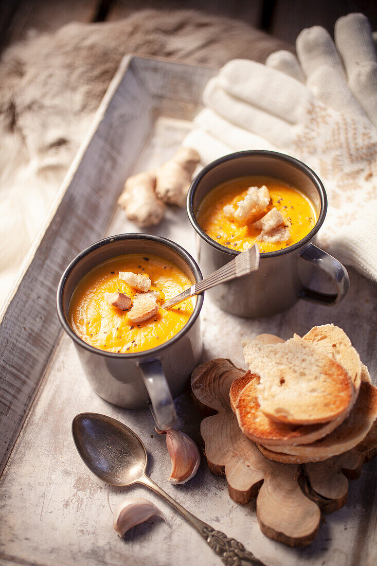 Carrot soup with crispy toasted bread