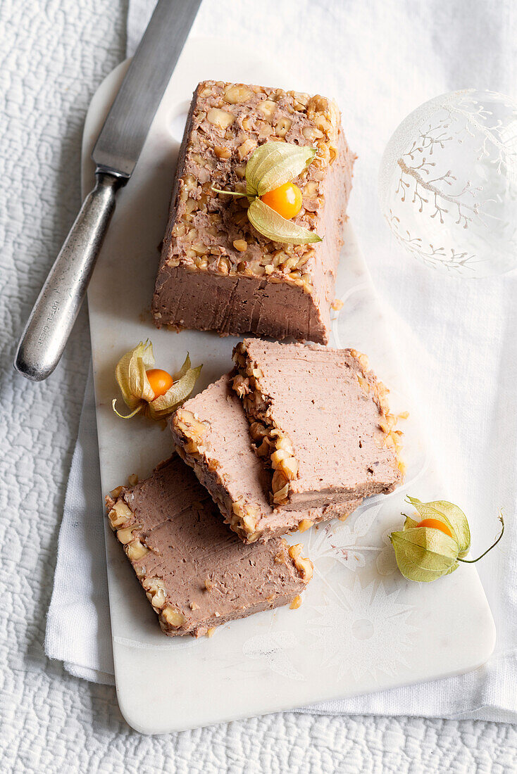 Hühnerleberpastete mit Walnüssen