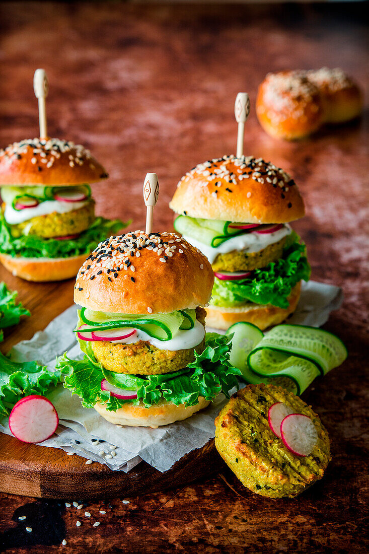 Mini vegetable burger