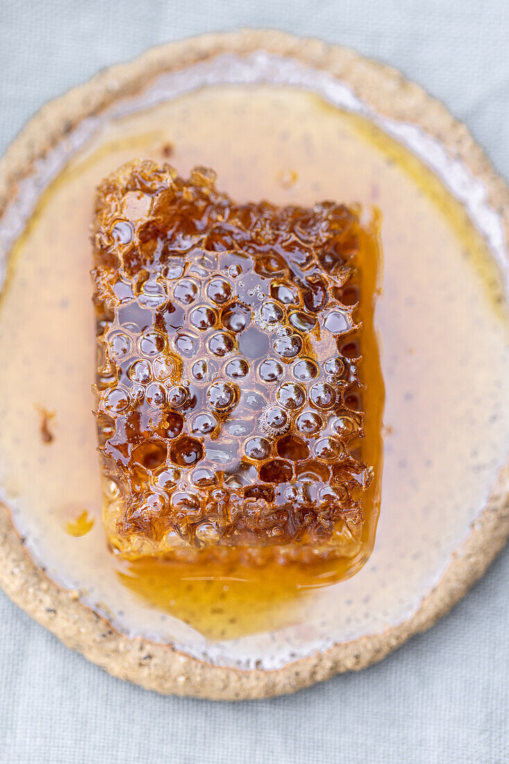 Fresh honeycomb