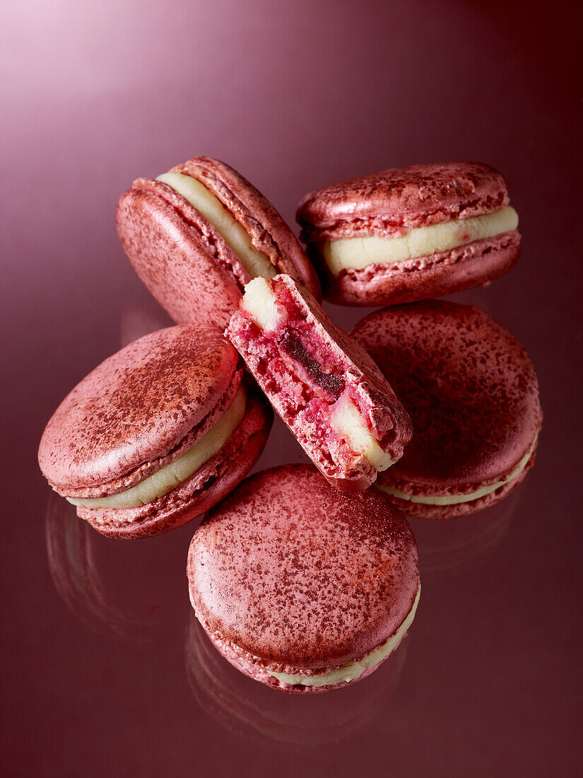 Isaphan macarons (with rose cream, lychee and raspberry)