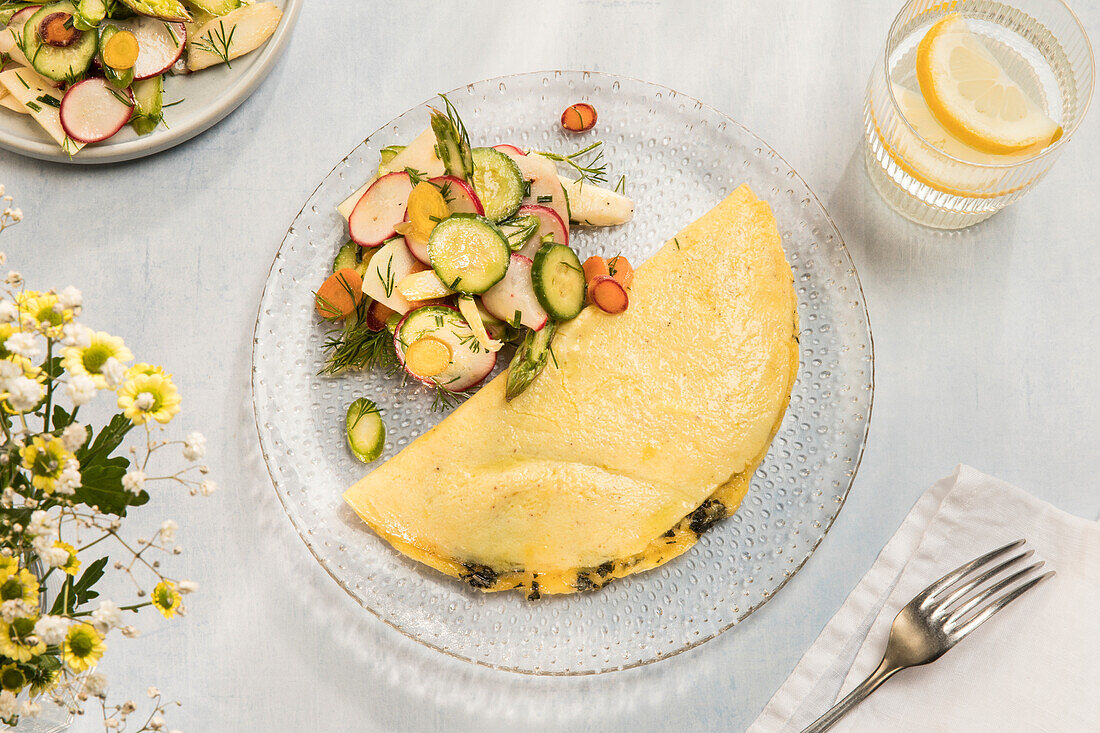 Bärlauchomelette mit Frühlingssalat