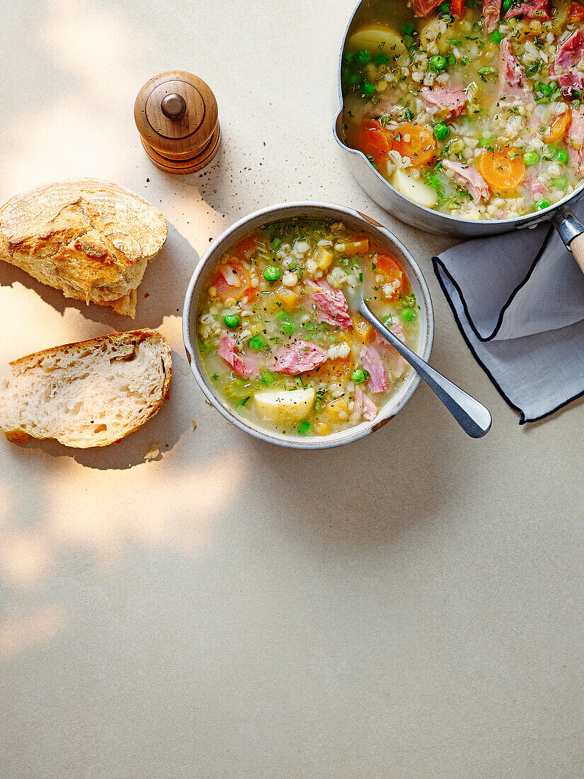 Vegetable stew with ham and barley