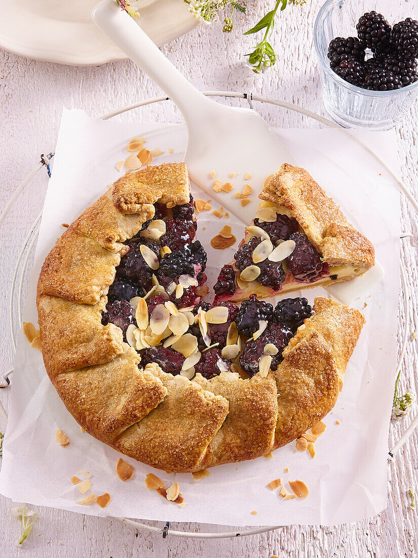 Blackberry galette with sliced almonds