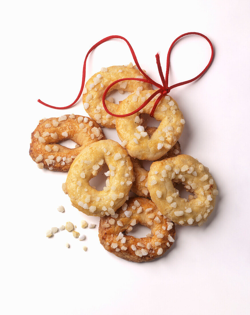 Christmas biscuits with pearl sugar