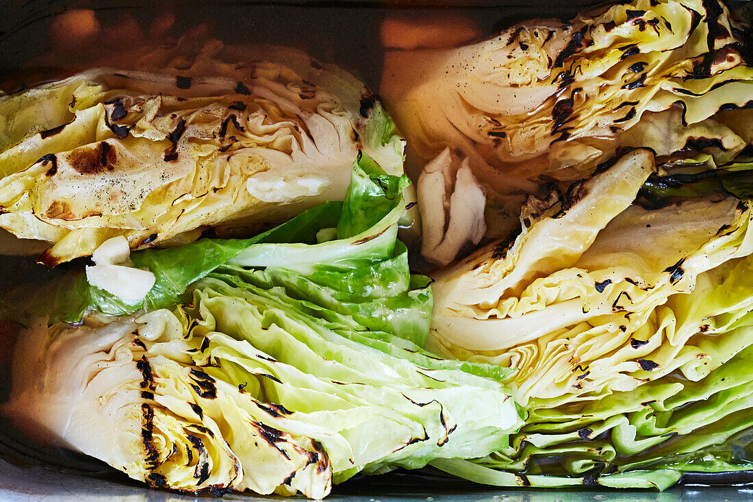 Grilled pointed cabbage wedges (full picture)