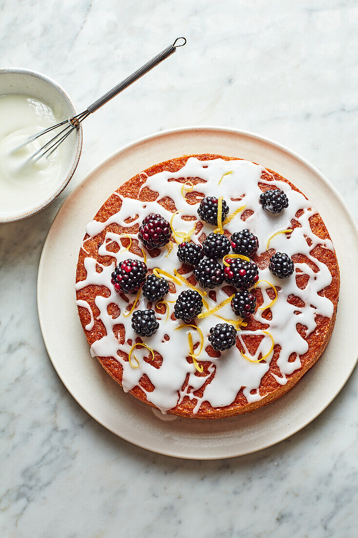 Blackberry cake with sugar icing