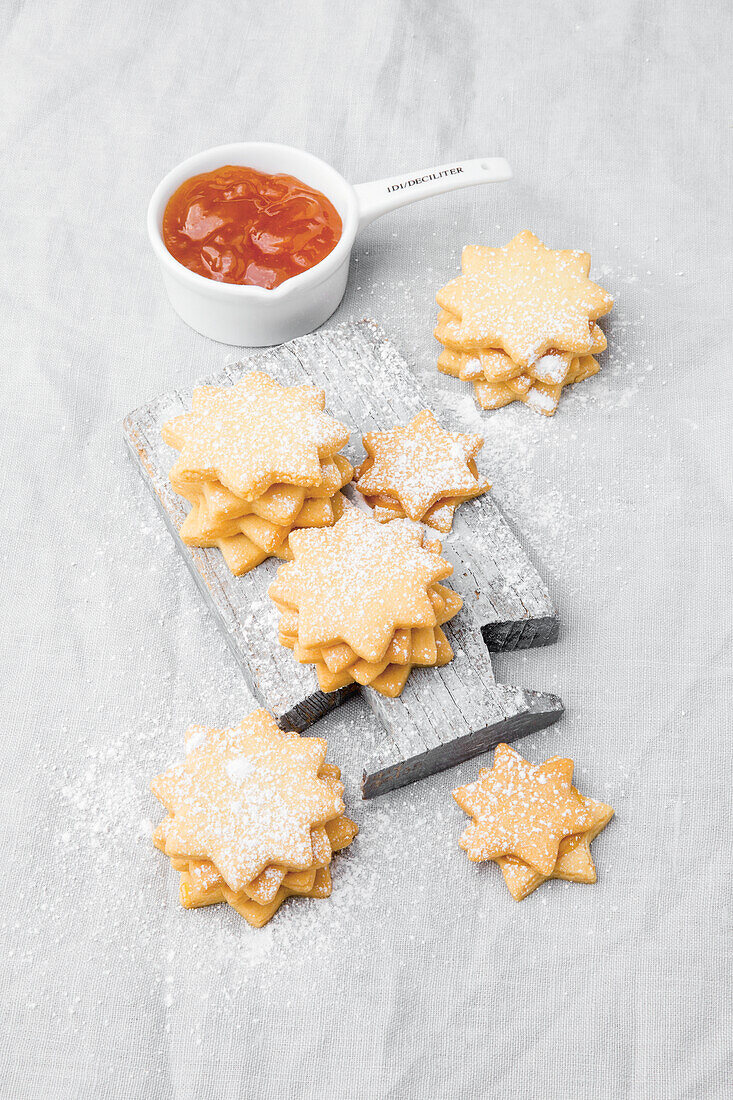 Sugar trees - terrace biscuits with apricot jam