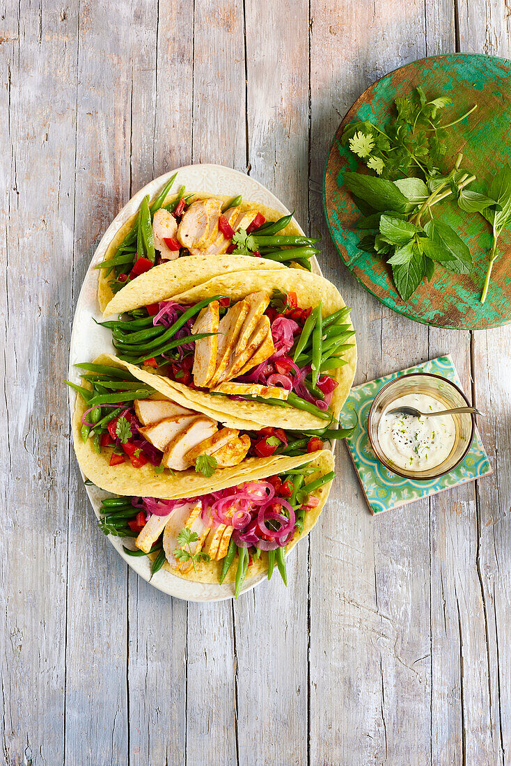 Bohnen-Tacos mit Hähnchenbrustfilets