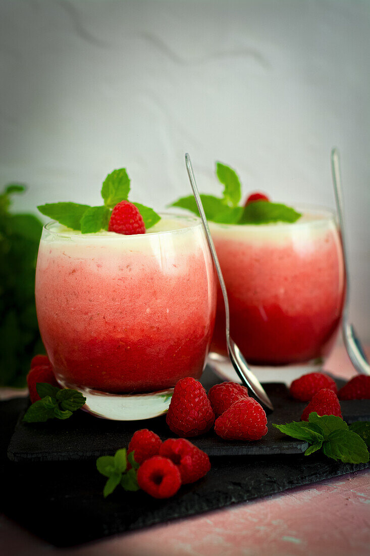 Raspberry mousse with cream