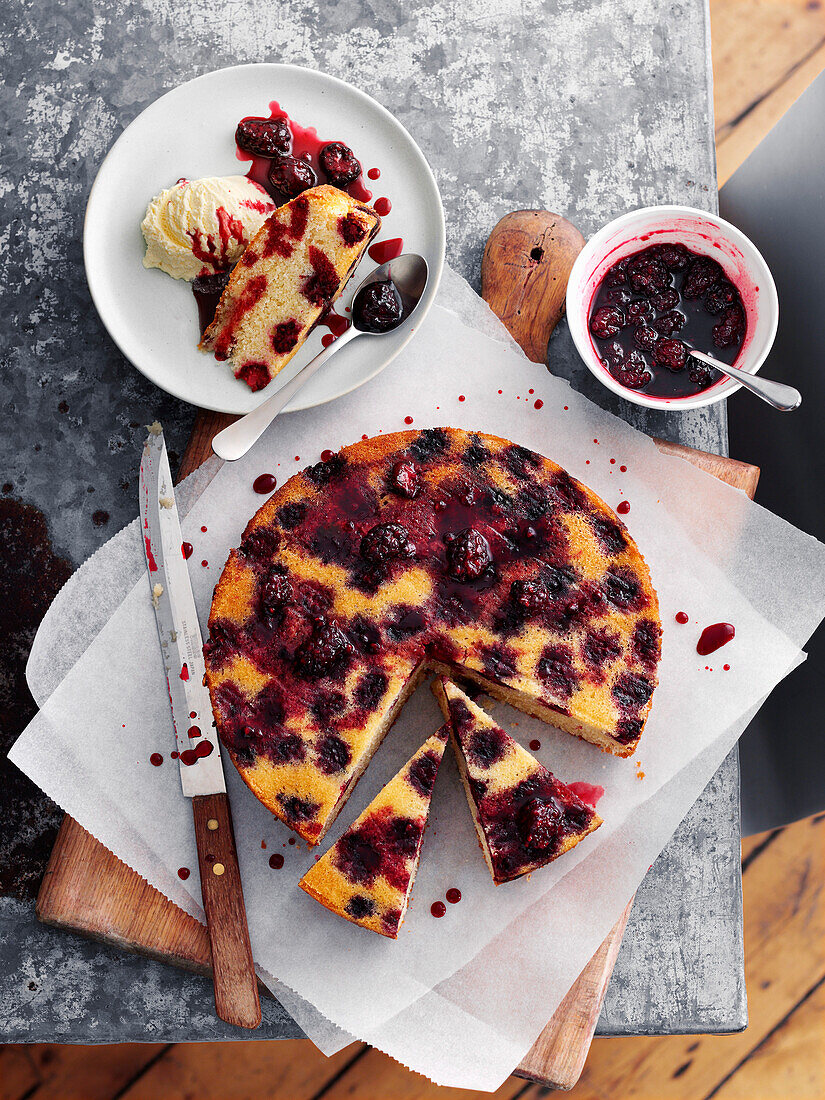 Upside-down blackberry cake with blackberry syrup