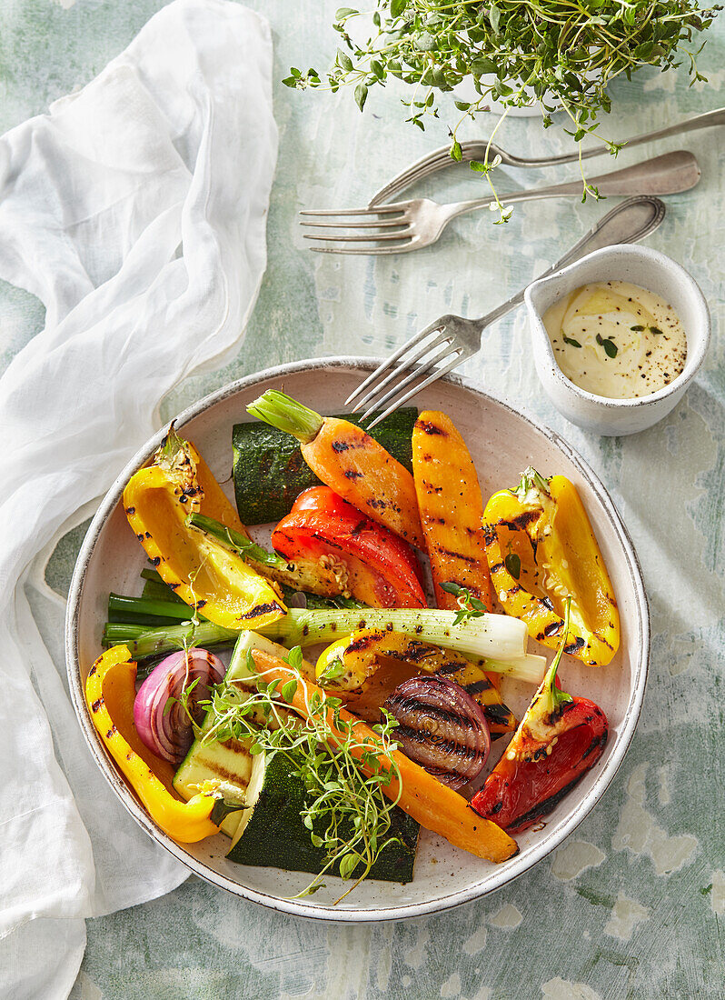 Grilled vegetables with homemade mustard dip
