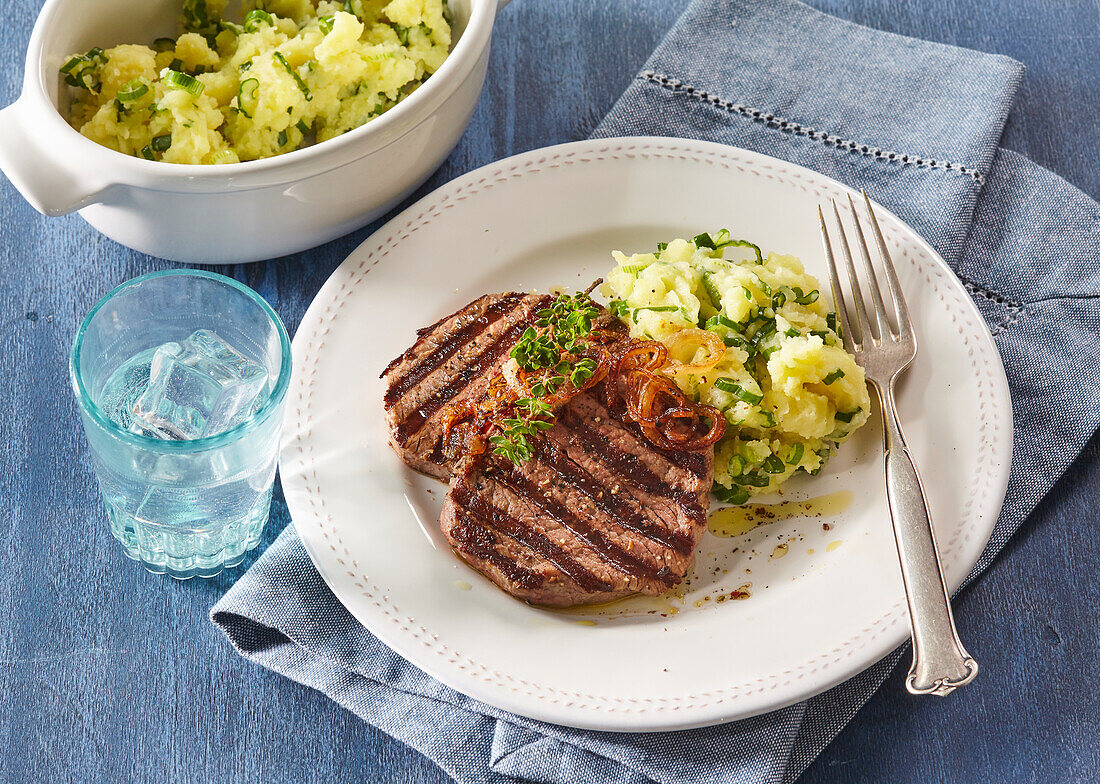 Gegrilltes Rinderfilet mit Kartoffelpüree