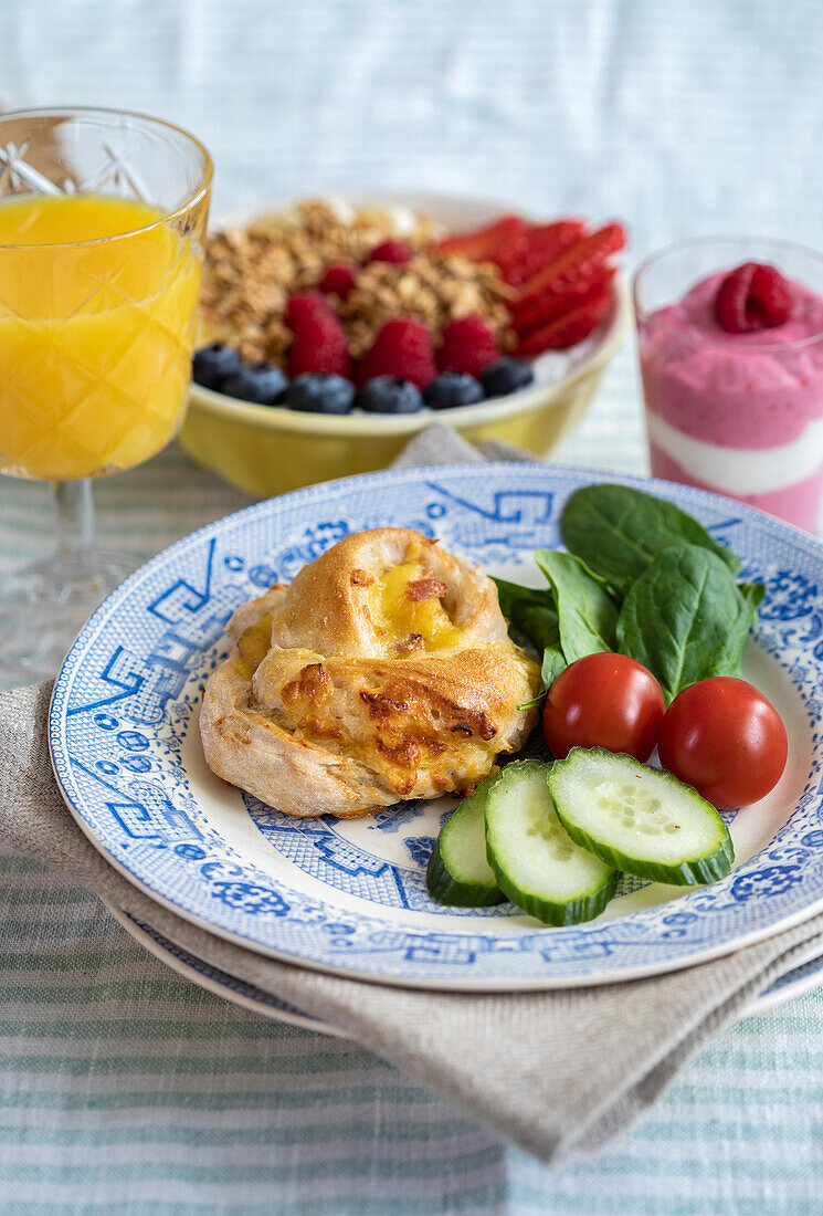 Cheese and ham rolls for brunch