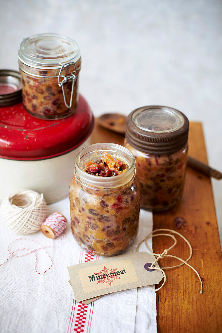 Homemade cranberry jewelled mincemeat