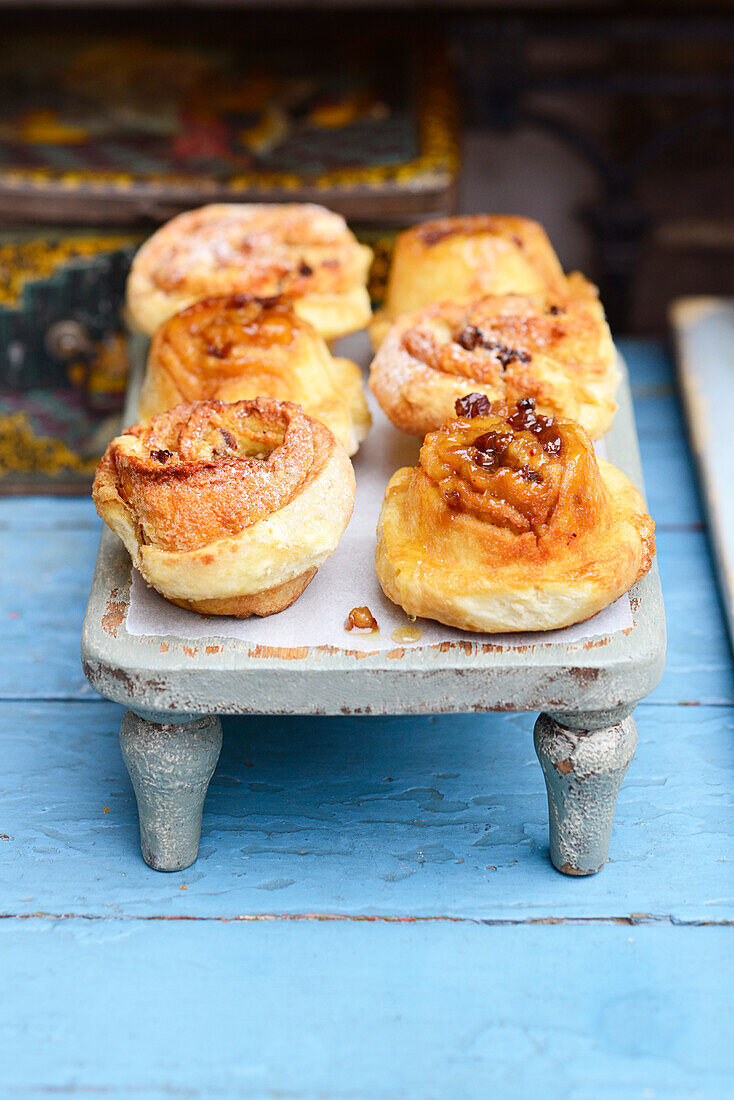 Sticky Date Buns - yeast pastry with dates