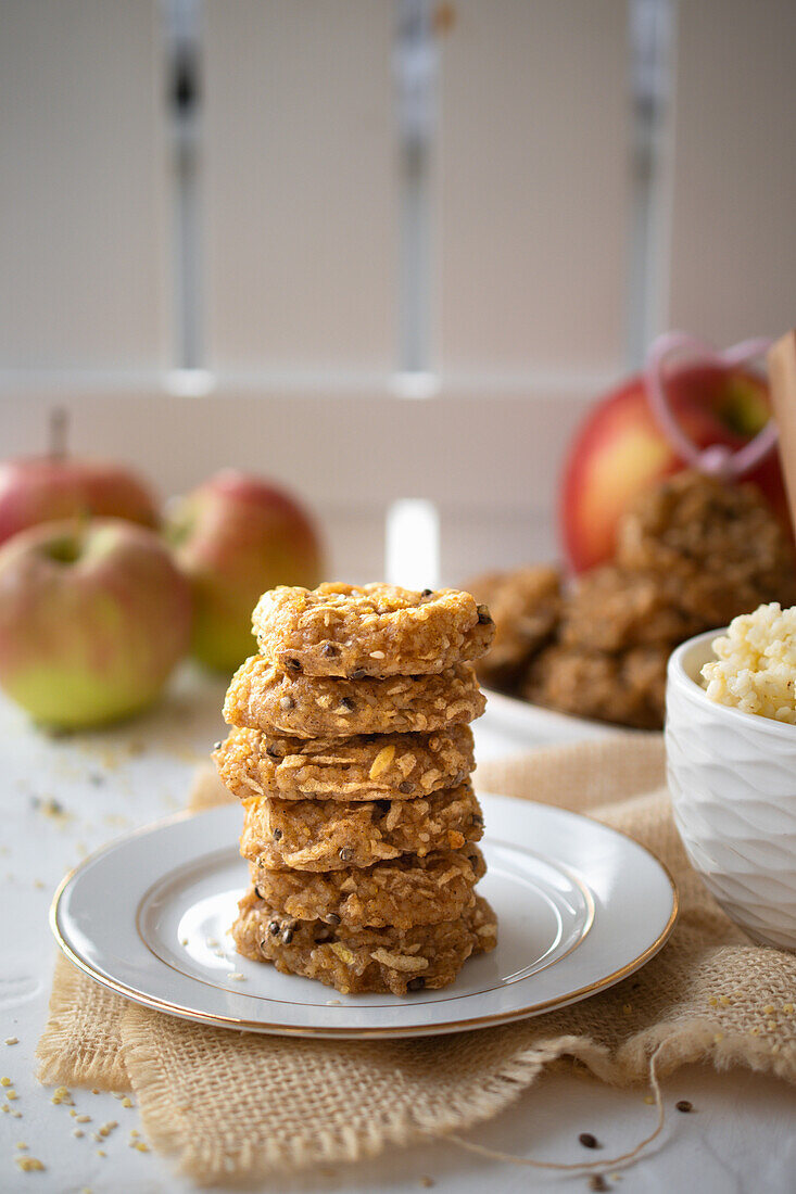 Millet biscuits with apple