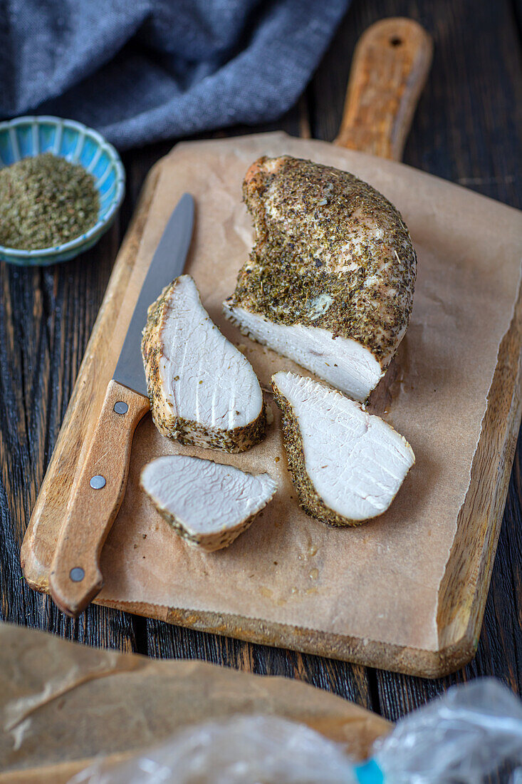 Gebackenes Putenbrustfilet mit Gewürzkruste