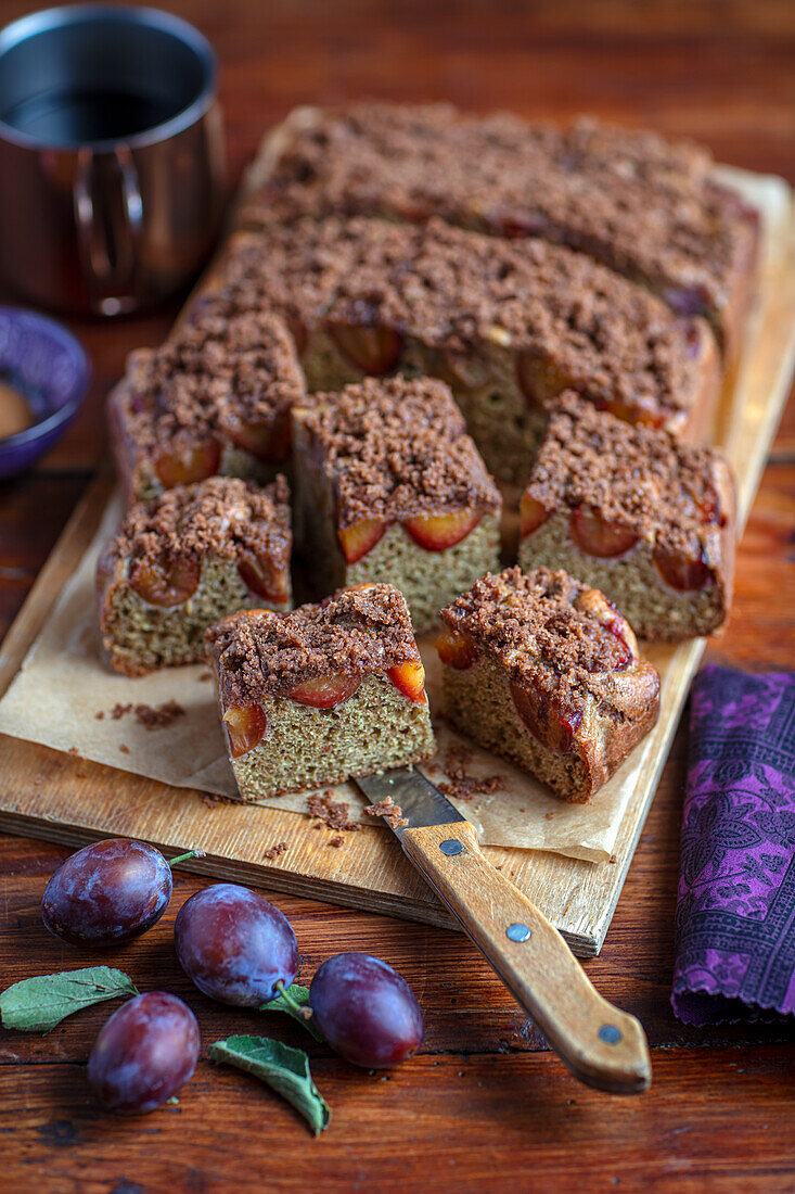 Vollkornkuchen mit Pflaumen