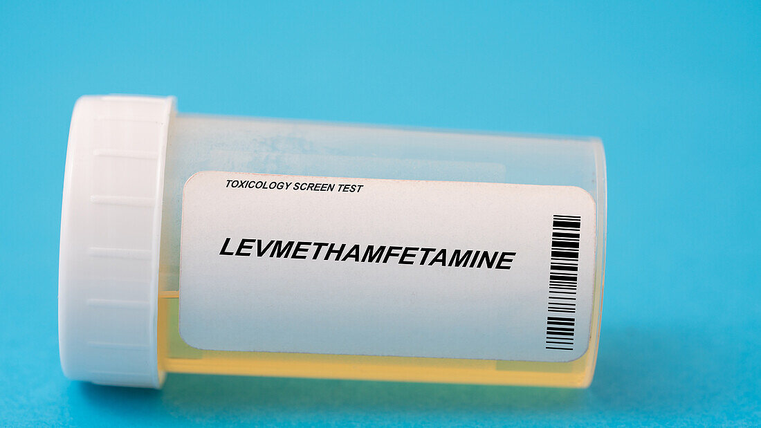 Urine test for levomethamphetamine