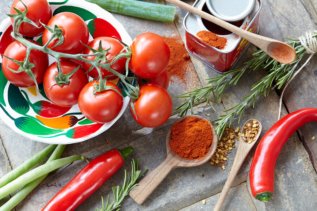 Tomatoes, chilli peppers and spices