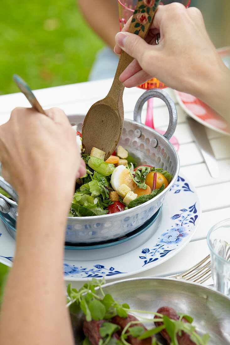 Colourful salad with egg