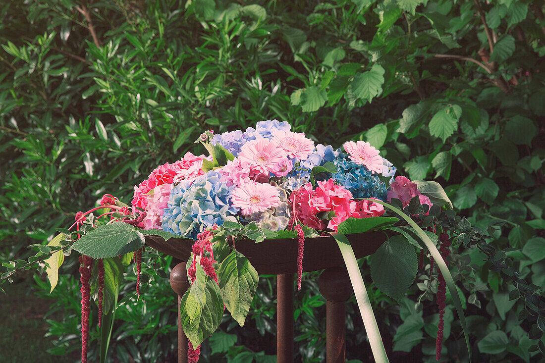 Blumenschale Hortensie