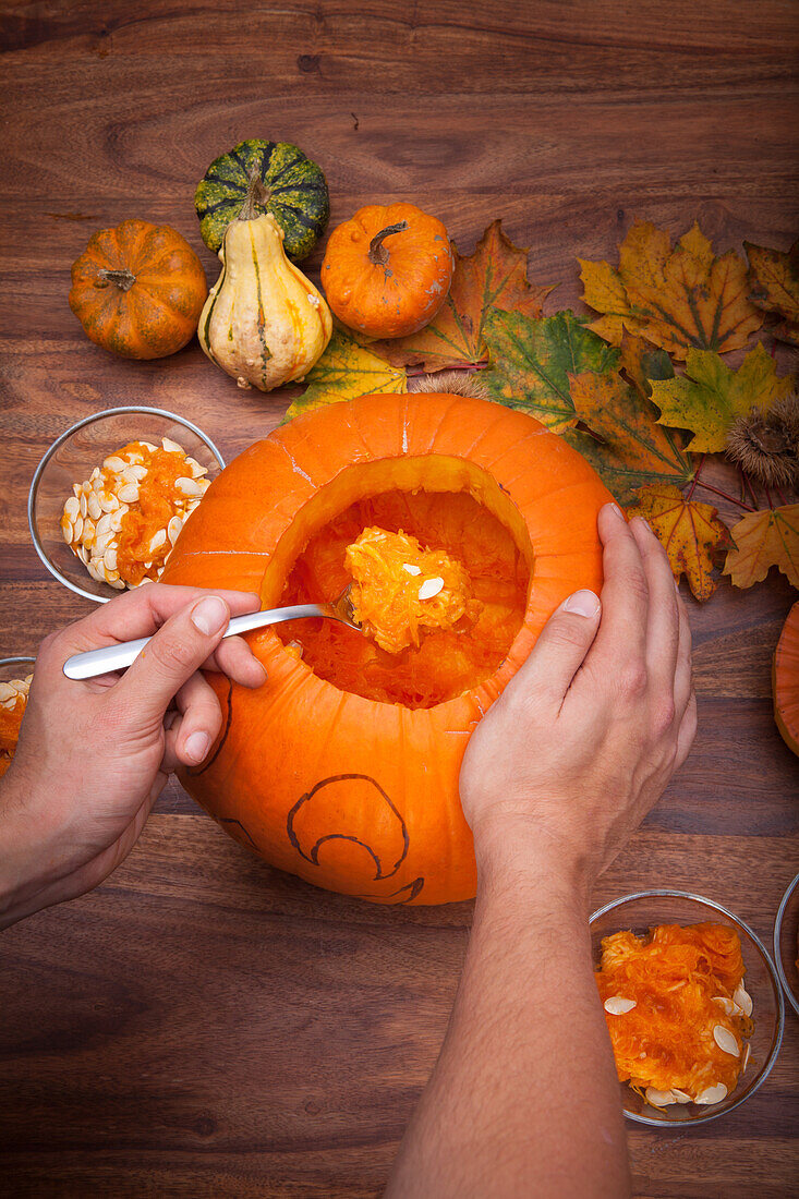 Prepare Halloween Pumpkin