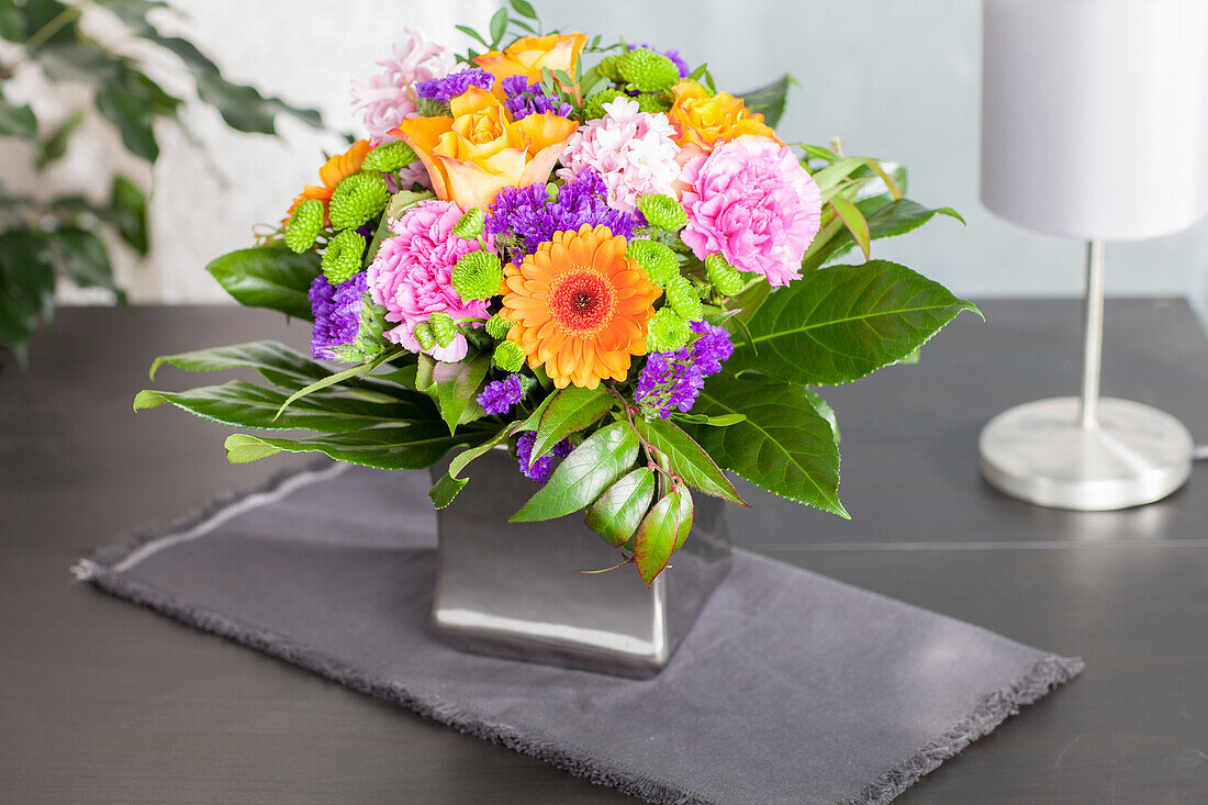 Stauß Pink (Dianthus caryophyllus, Rosa, orange, Gerbera)