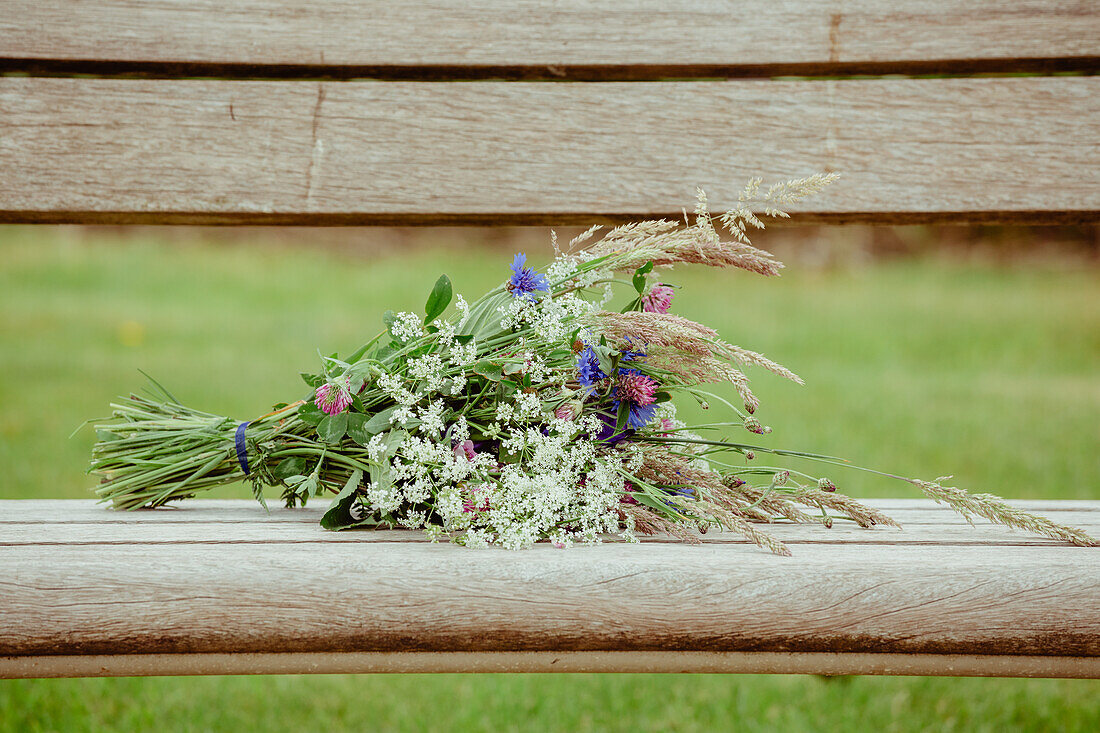 Wildblumenstrauß